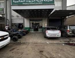  الشويخ الصناعيه  محل ٥٠ متر وسندره٢٥ متر 