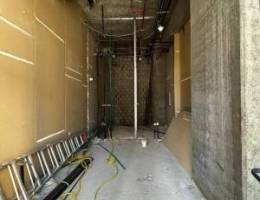  محل تجاري مع فترة سماح للإيجار في الشرق 