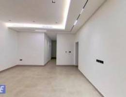  للايجار شقة راقية بالرميثية مساحة ٢٠٠ متر 