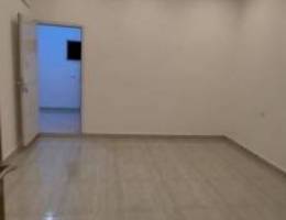  شقة للايجار الدور الثالث غرب الجليب 